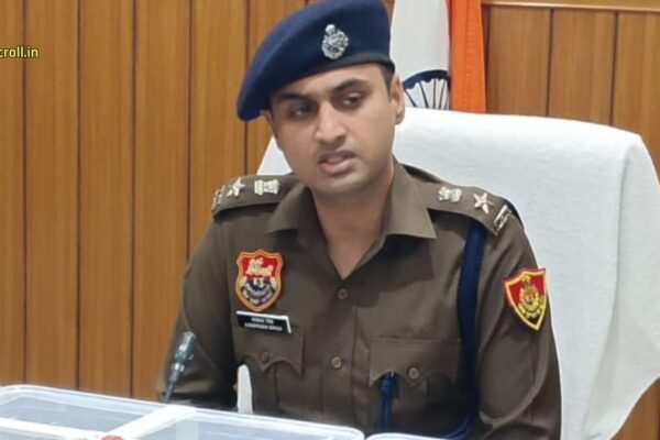Haryana Police Suspend: हरियाणा के पानीपत में 4 पुलिसवाले सस्पेंड, 1 को किया बर्खास्त, देखें